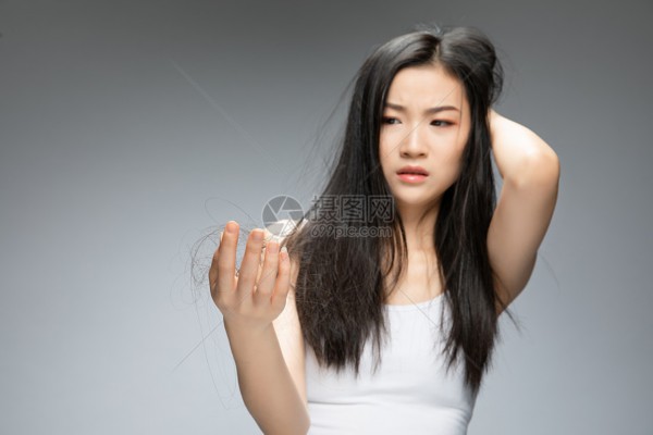 武汉老街茶香四溢，养生餐厅邂逅古韵时光